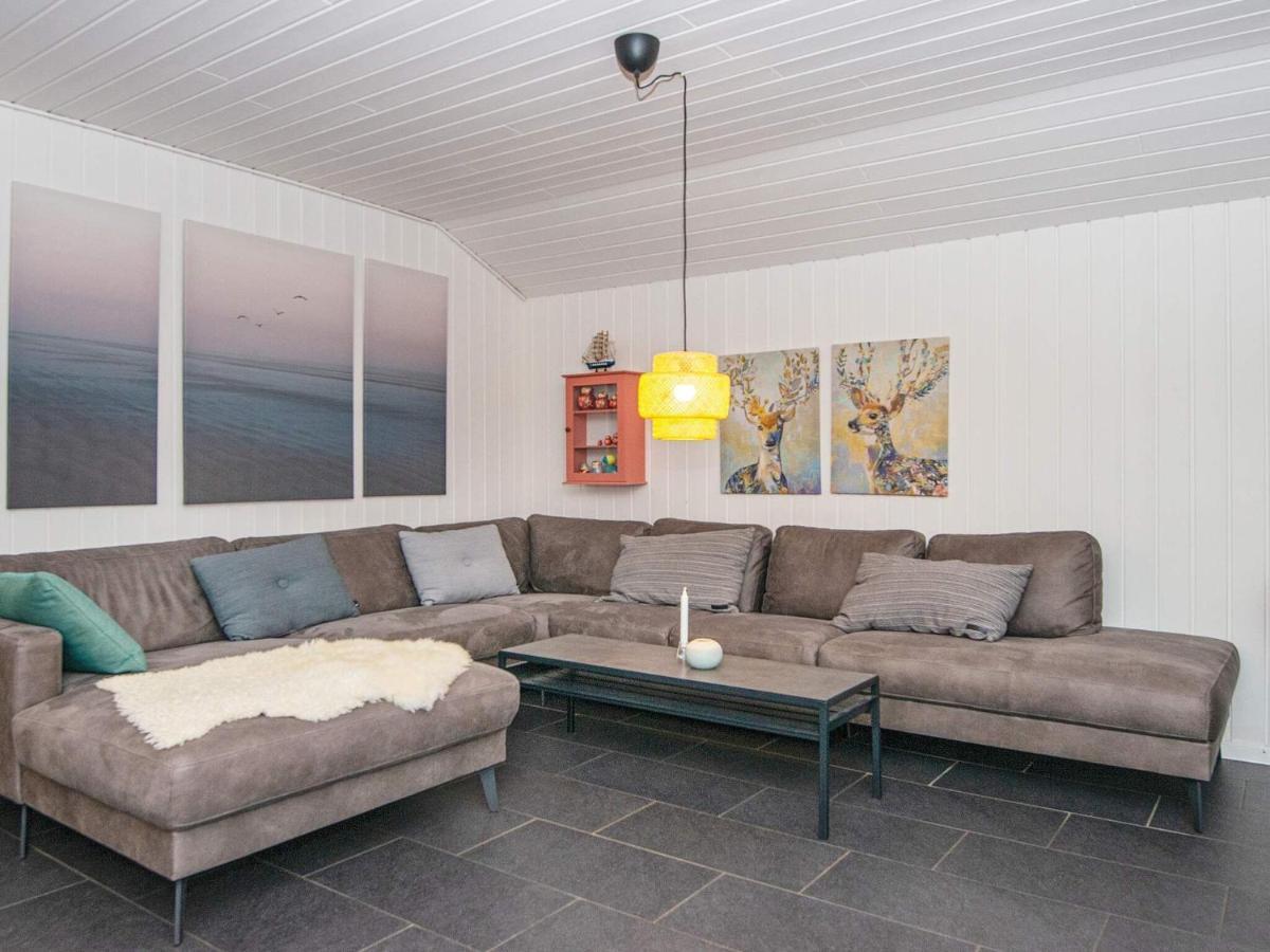 Holiday Home Lyngvej IV Fjerbæk Kültér fotó