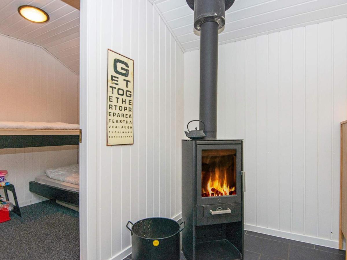 Holiday Home Lyngvej IV Fjerbæk Kültér fotó