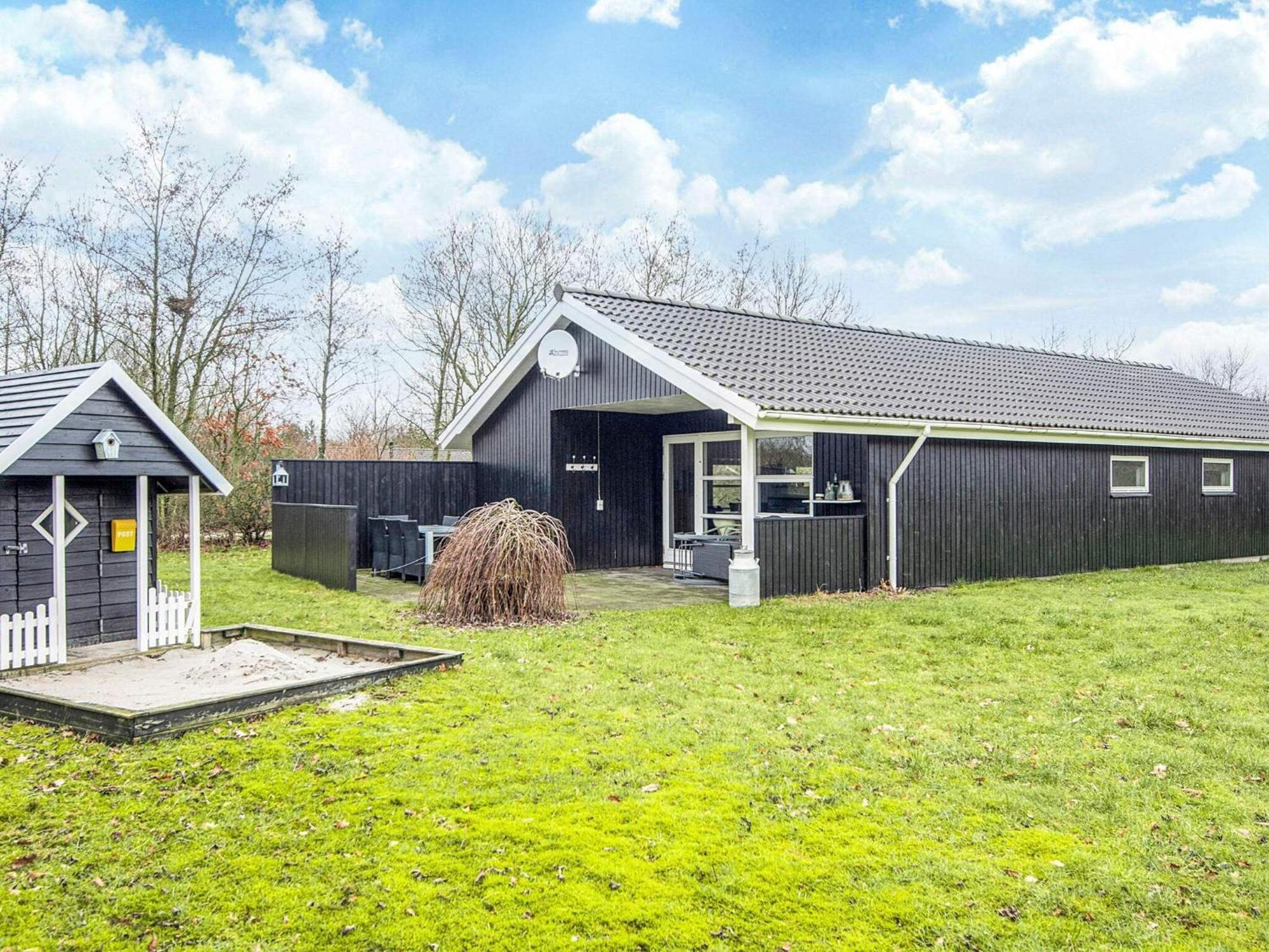 Holiday Home Lyngvej IV Fjerbæk Kültér fotó